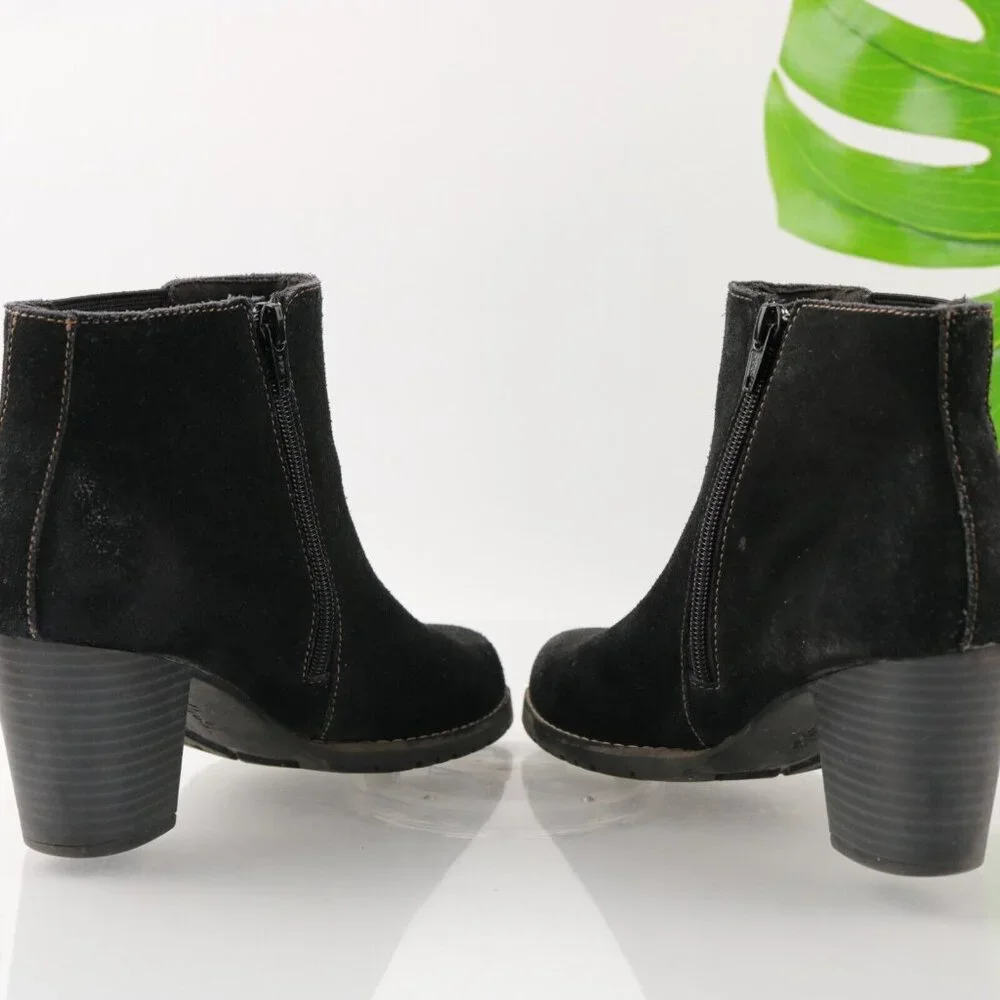 Clarks Women's Pause Camelia Boot Size 7 Chelsea Black Suede Block Heel Comfy - Picture 8 of 13